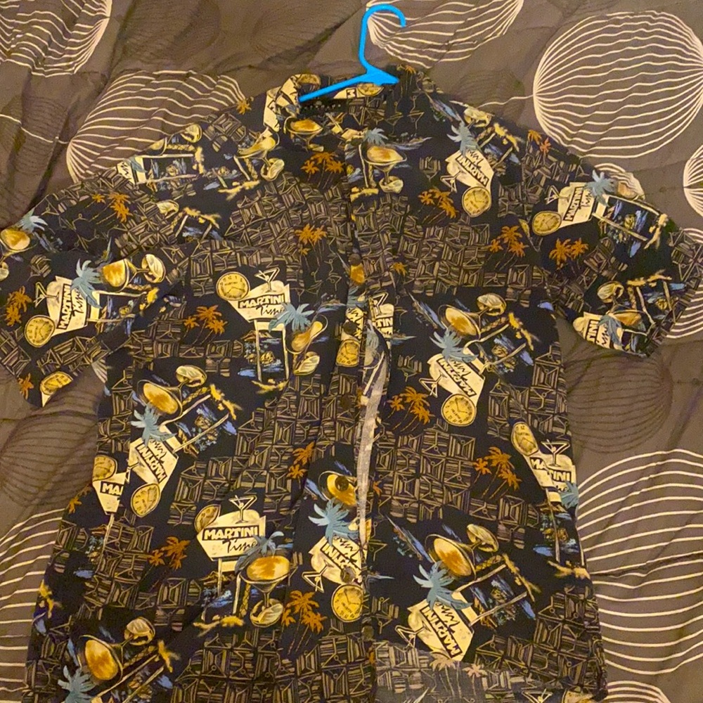 Hawaiian themed button up